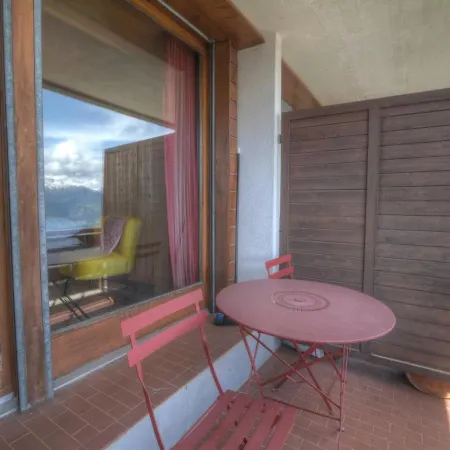 Antares 403 Au Centre A *